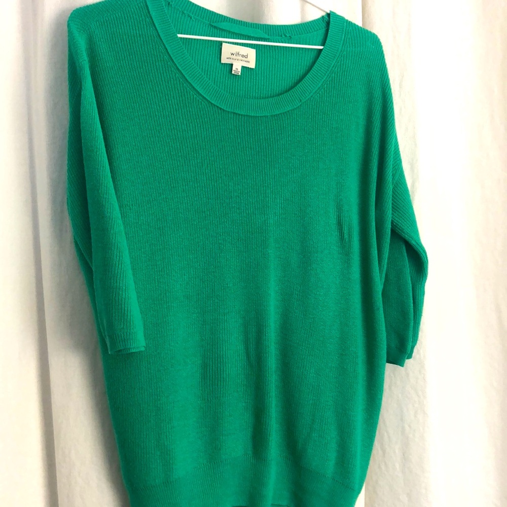 Wilfred silk and cashmere extremely lightweight summer short sleeve top  XS or S